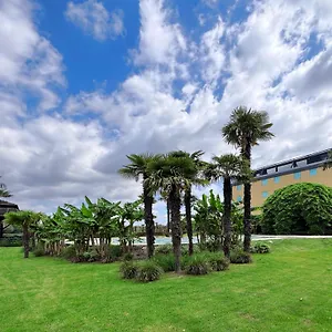 מלון Royal Garden Milano, אסאגו